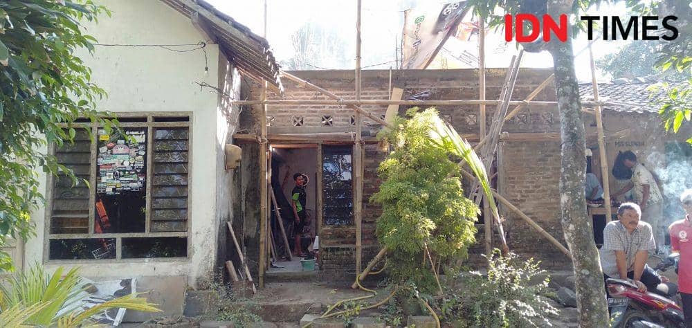 Perbaiki Rumah, Penerima Bansos RTLH di Bantul Terpaksa Menombok