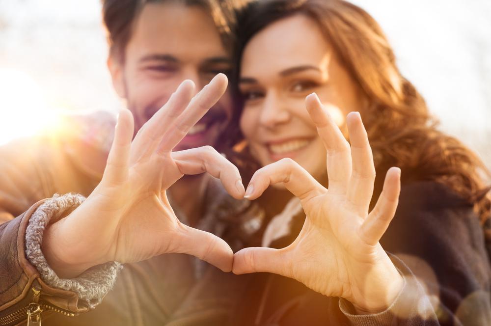 5 Hal Inilah yang Bikin Pria Selalu Ingin Dekat Kamu, Girls!