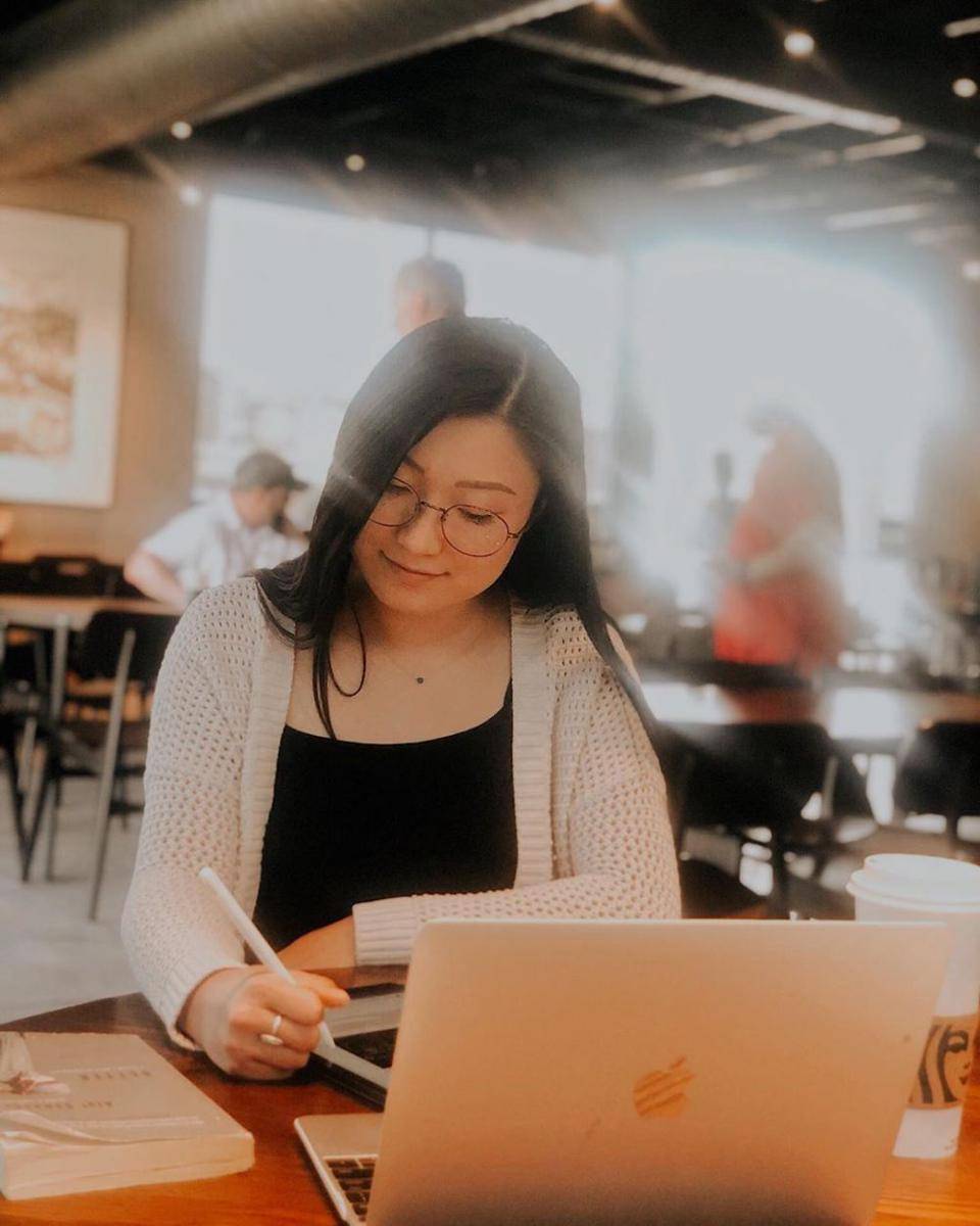 instagram.com/graceleeproject