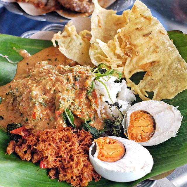 5 Tempat Pecel Favorit di Kediri, Rasanya Bikin Nagih