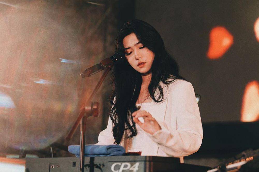 Instagram.com/isyanasarasvati