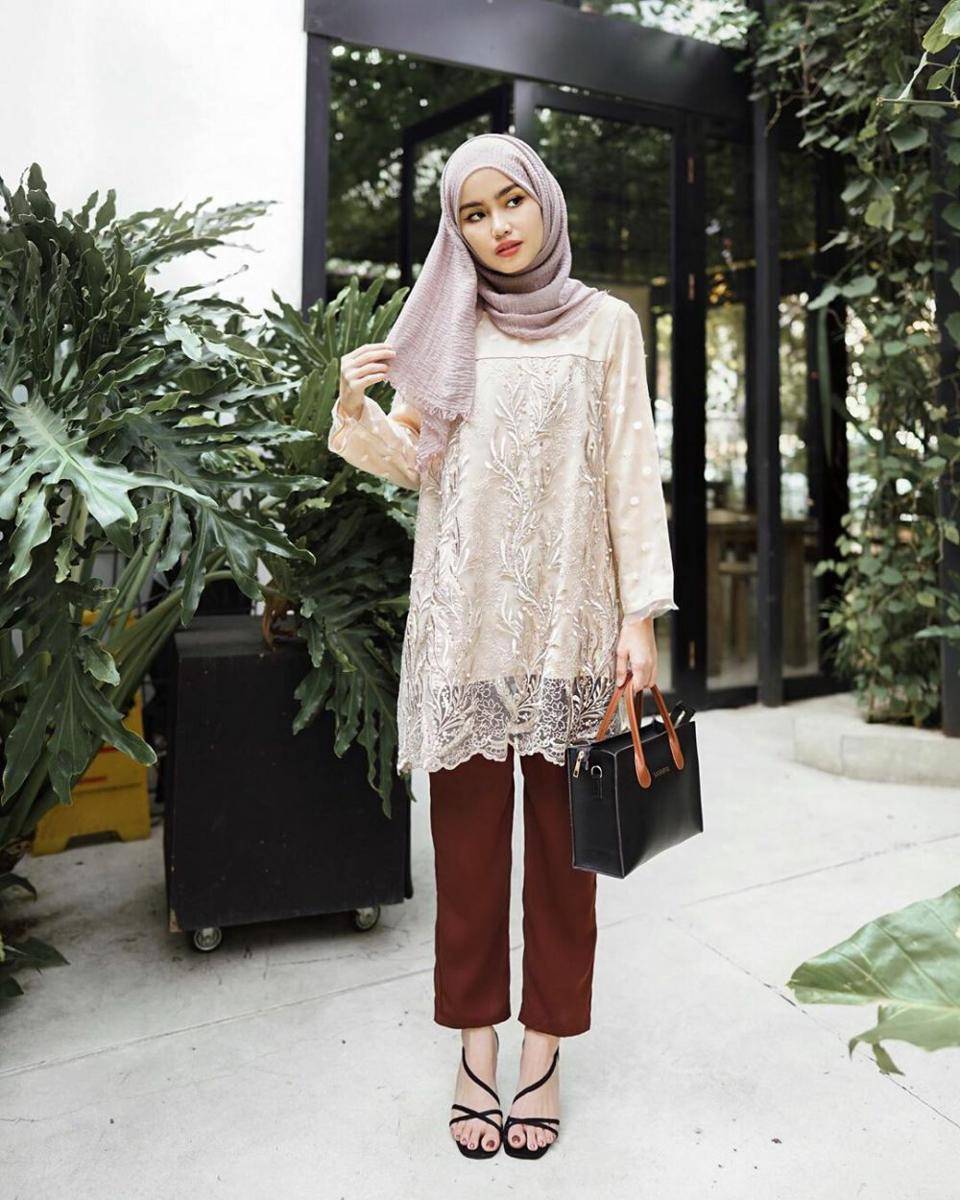 https://www.instagram.com/sashfir/