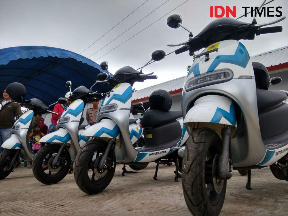 Gampang Banget! Ini Cara Merawat Motor Listrik