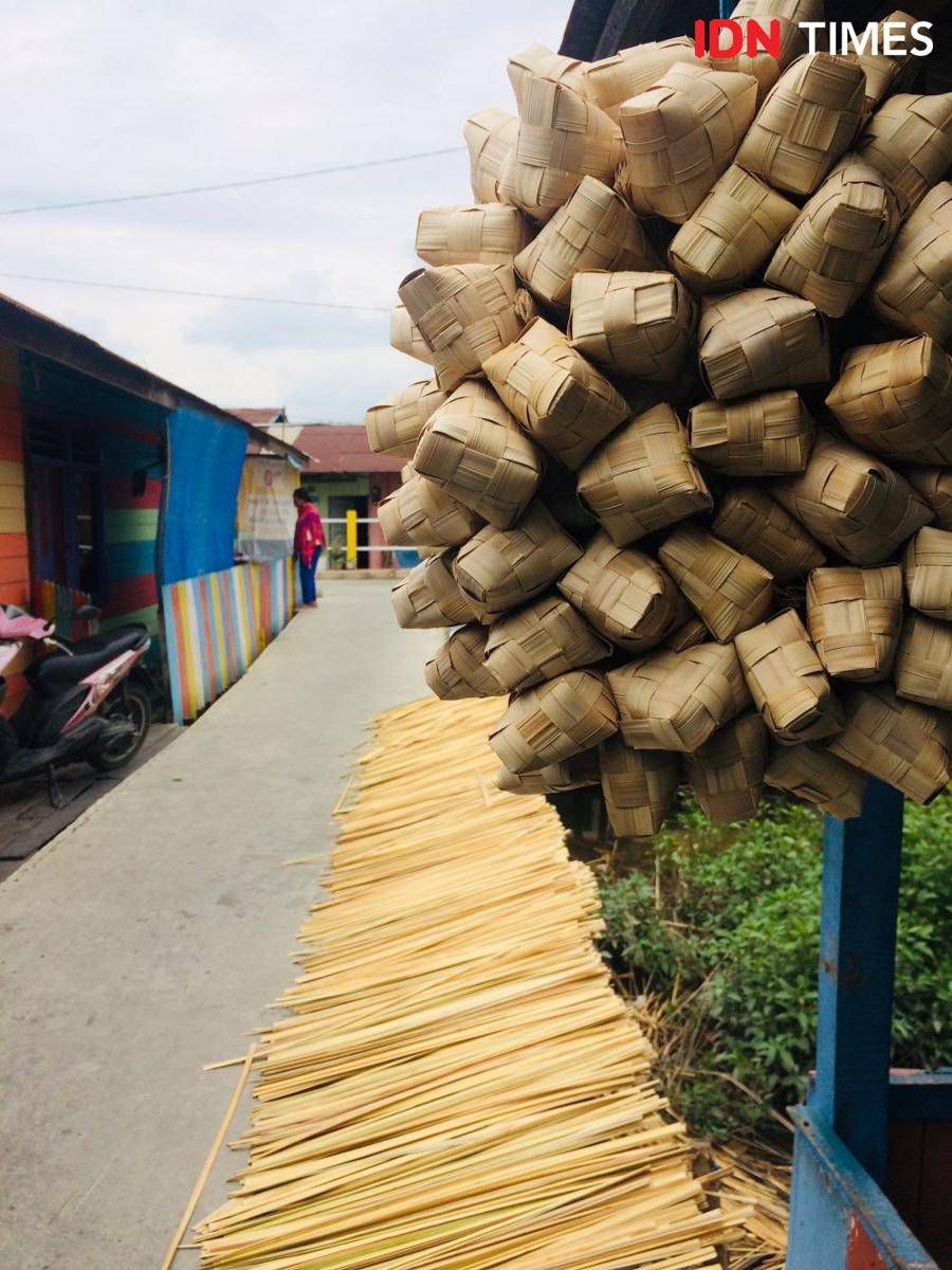 Ilustrasi ketupat (IDN Times/Yuda Almerio)