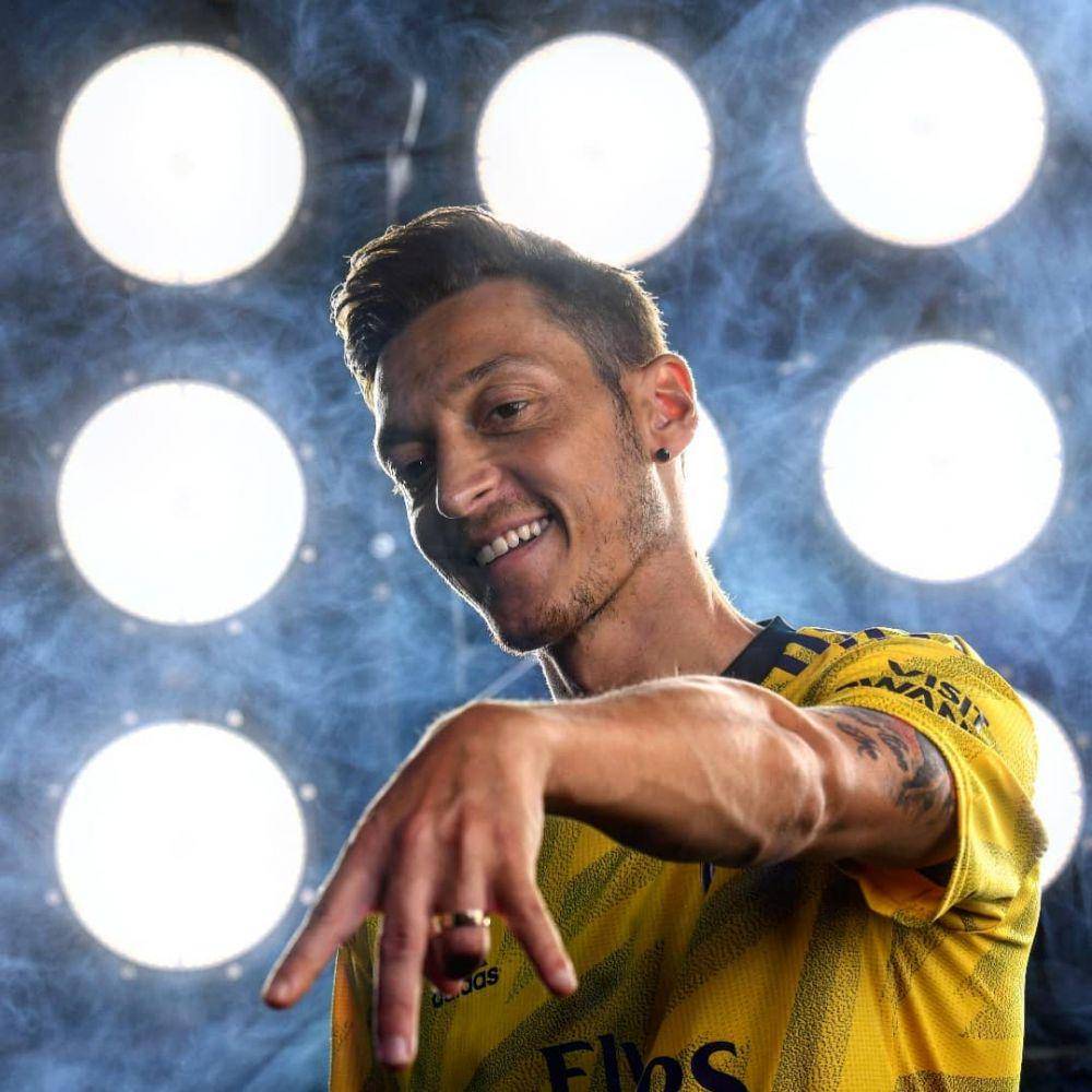 Instagram/@m10_official