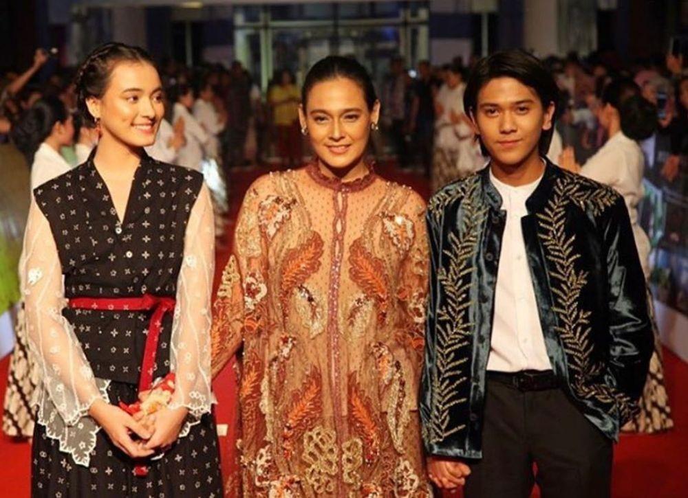 13 Potret Awet Muda Ine Febriyanti, sang Nyai Ontosoroh Bumi Manusia