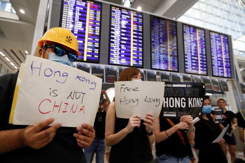 Usai Versace, Coach dan Givenchy Sebut Hong Kong-Taiwan Negara Merdeka