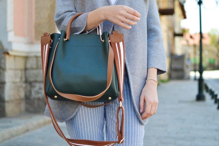6 Jenis Tas Wanita yang Bikin Penampilanmu Lebih Fashionable