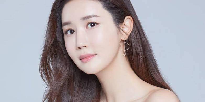 https://www.allkpop.com