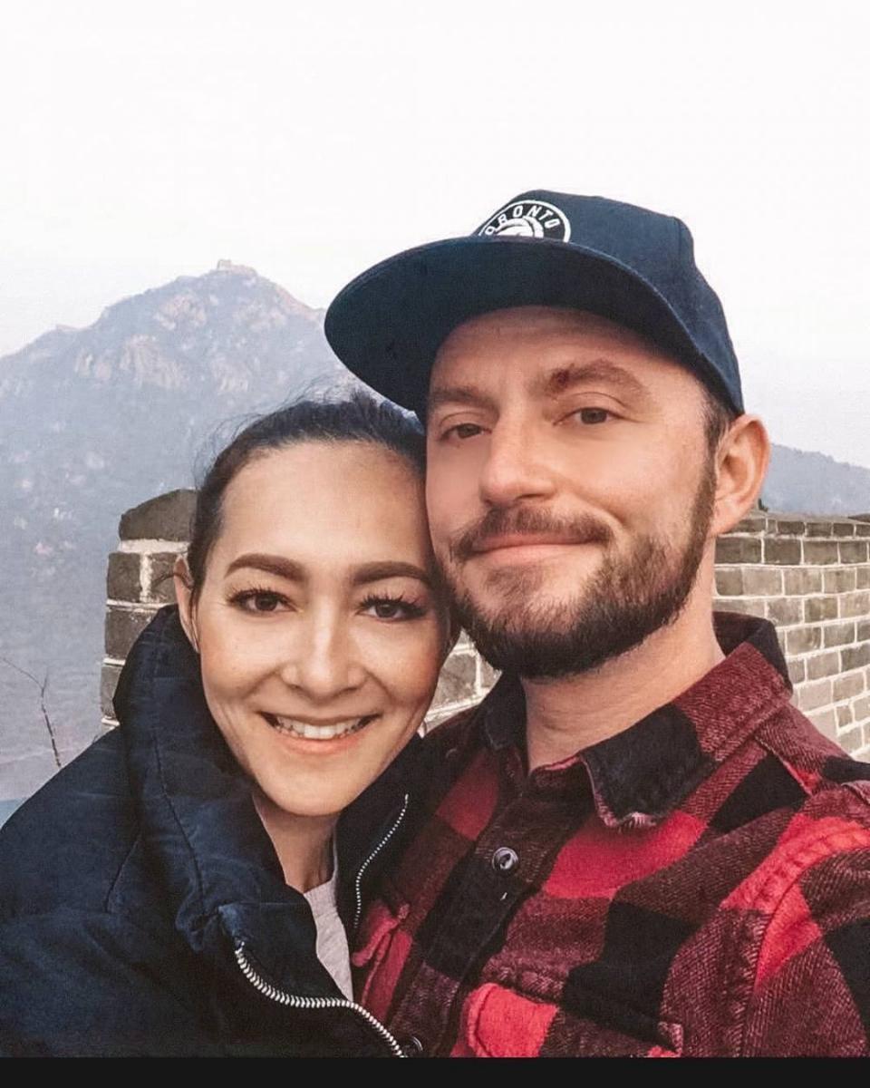 10 Potret Romantis Dewi Rezer dan Pacar Bulenya, Makin Mesra Aja!