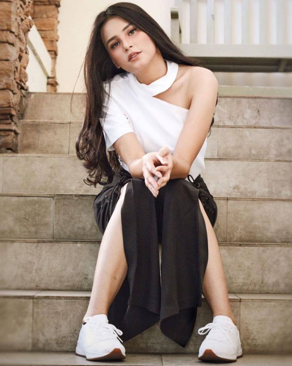 instagram.com/Yunita Siregar