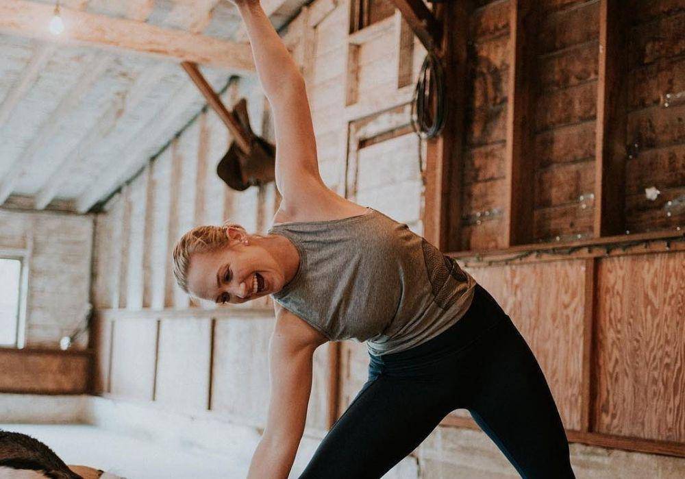 instagram.com/yoga