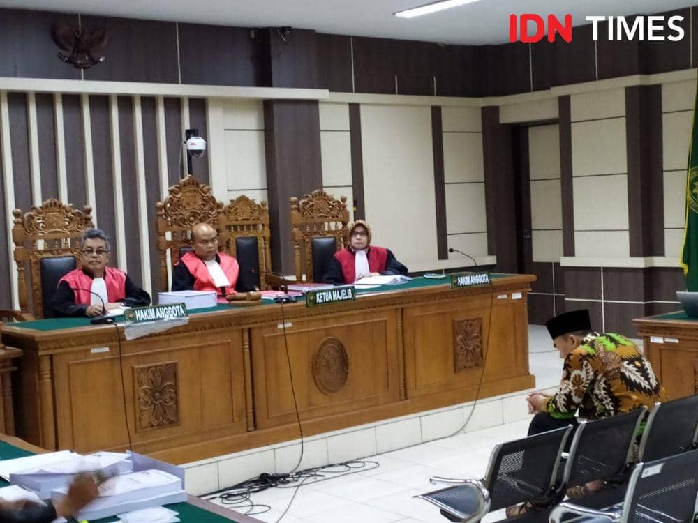 Terjerat Suap, Bupati Jepara Terancam Dipenjara Empat Tahun