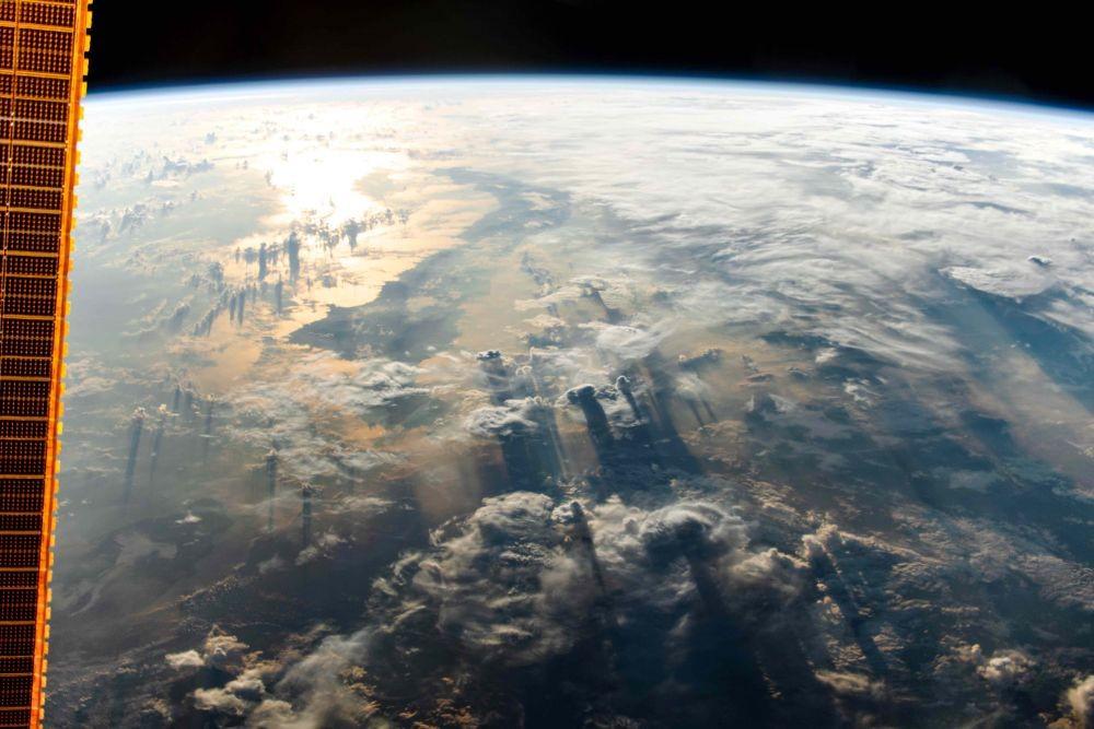 Foto NASA Tunjukkan Keindahan Lanskap Sulawesi dari Luar Angkasa