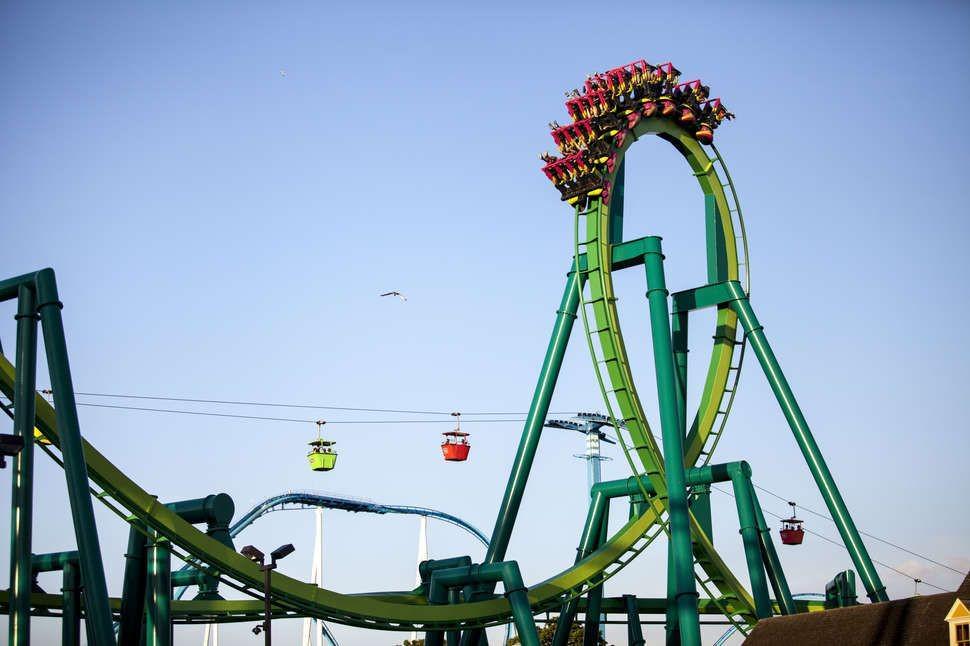 Naik Roller Coaster Ternyata Baik untuk Kesehatanmu, Ini 7 Manfaatnya!