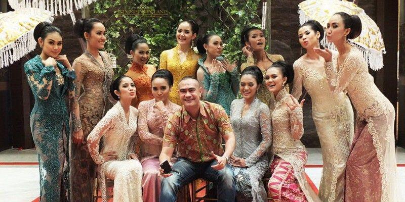 Inspirasi Desainer Kebaya Kondang yang Sering Jadi Langganan Artis