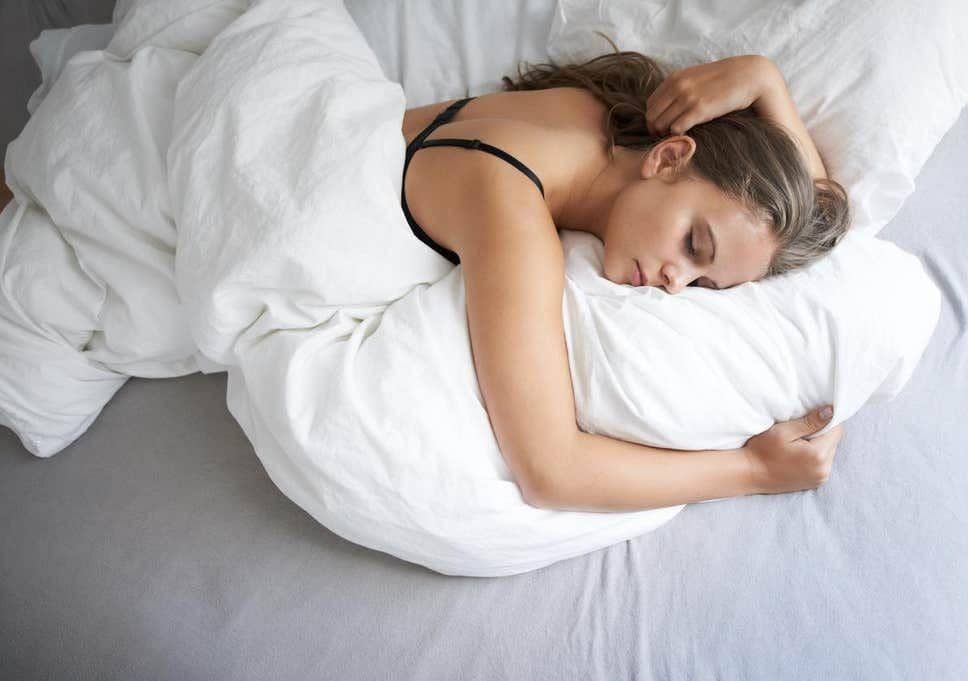 Waspada, Inilah 7 Risiko yang Terjadi Jika Kamu Terlalu Banyak Tidur