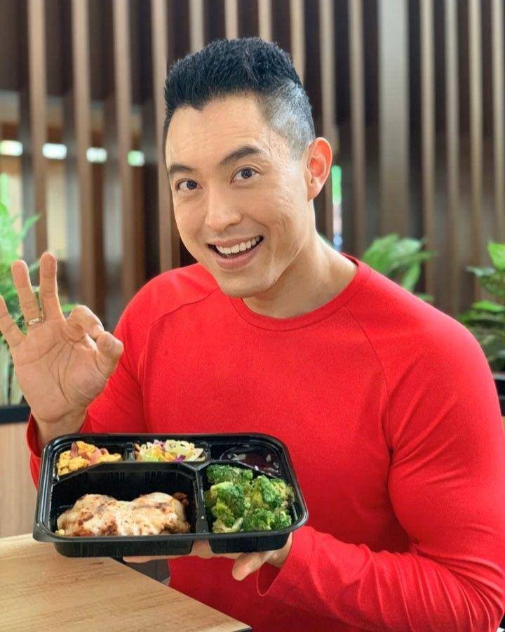 Instagram.com/chefedwinlau