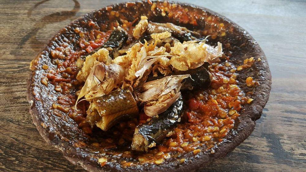 7 Warung Nasi Belut Paling Enak di Surabaya, Siap Goyang Lidah!
