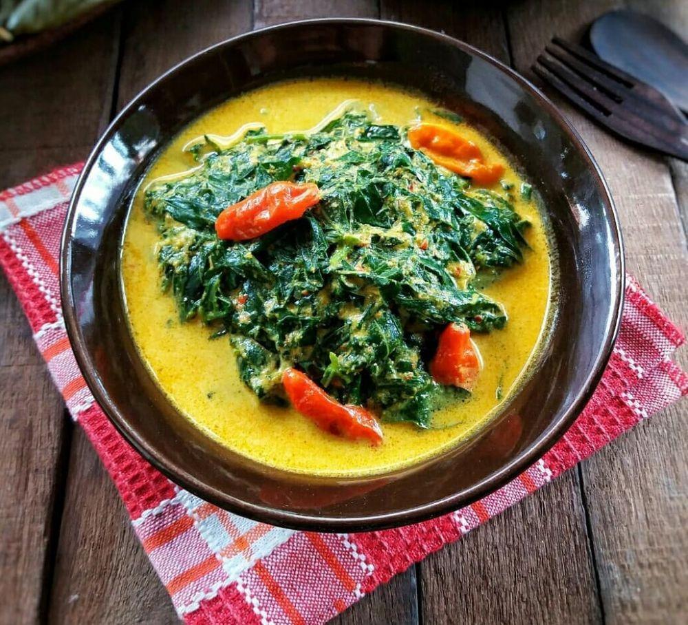 Resep Gulai Daun Singkong Khas Padang yang Pedas dan Nikmat