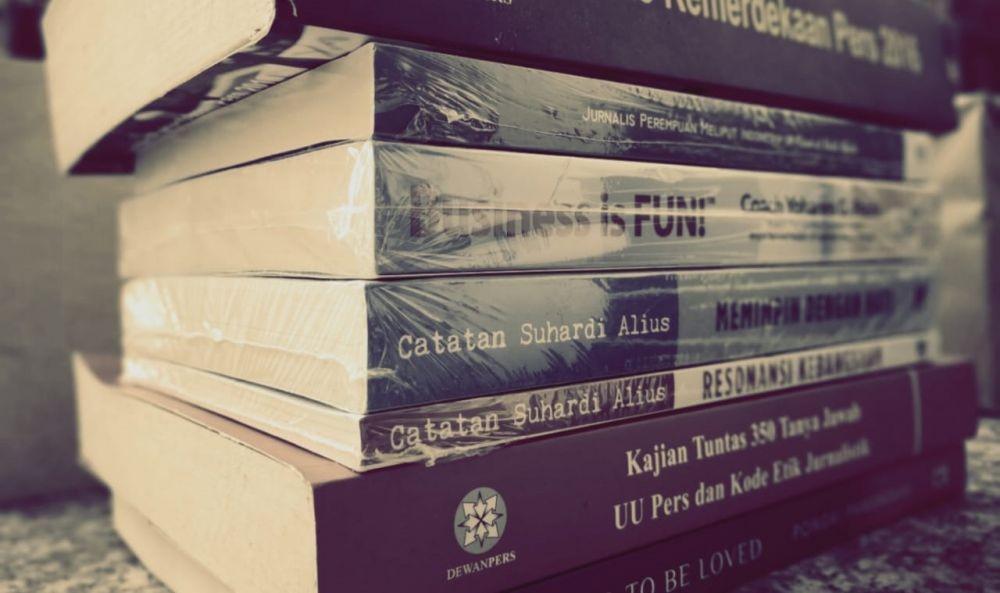 Yayasan Lontar Rilis BTW Books Karya 14 Penulis Muda Indonesia