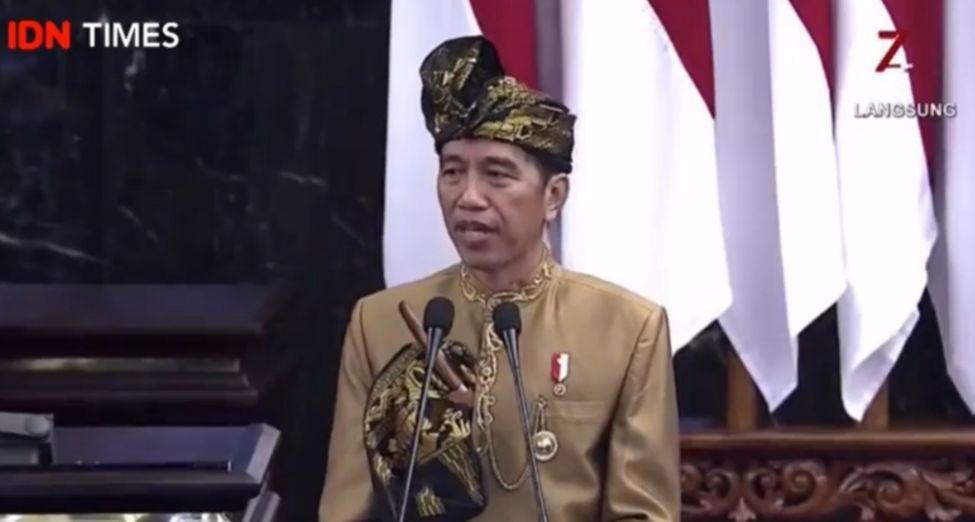 Keluar dari Kutukan Sumber Daya Alam melalui Hilirisasi Industri