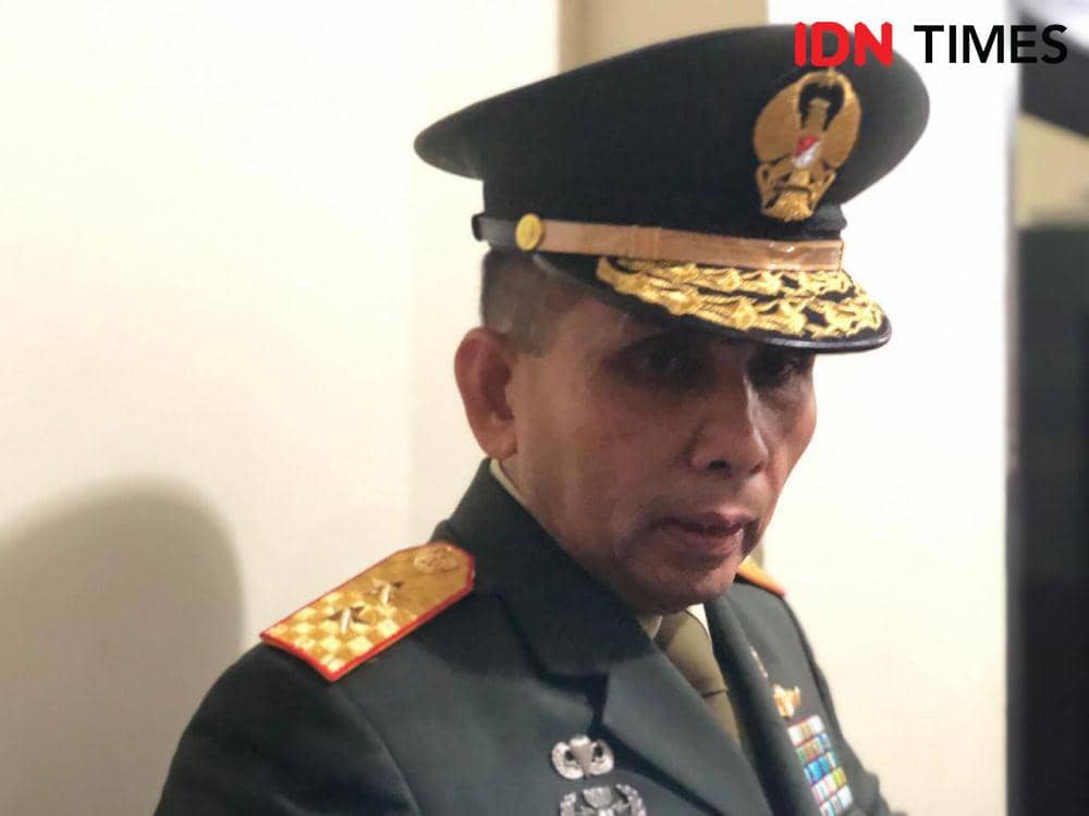 Tangani Karhutla di Muba, Pangdam II Sriwijaya Pinjam 2 Waterboombing