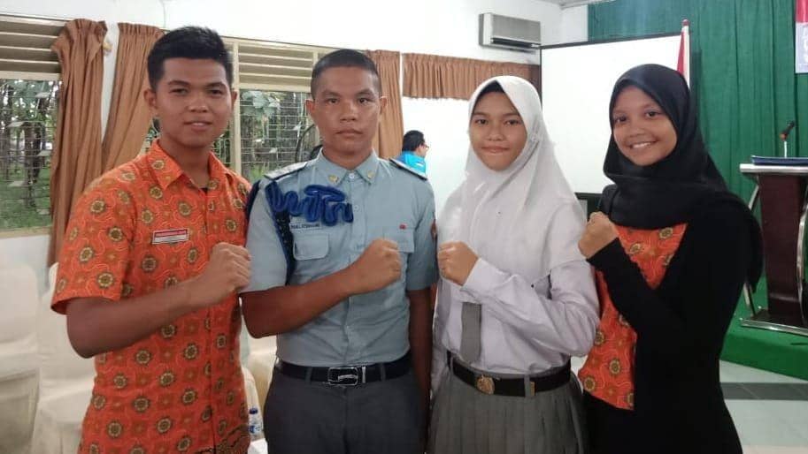 Sylvia, Gadis Siantar Calon Pembawa Baki Bendera Pusaka di Istana
