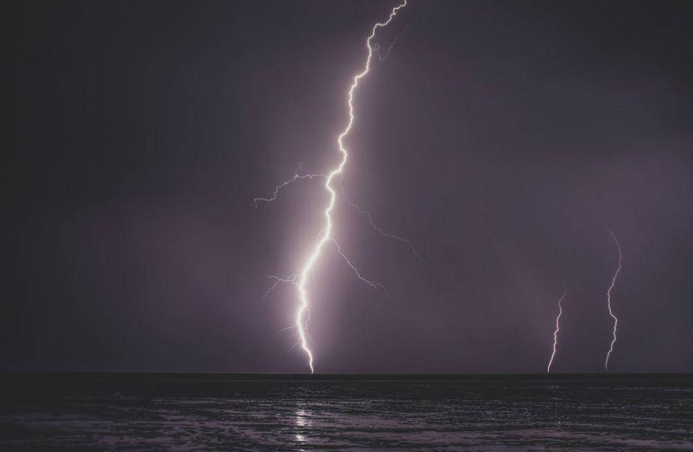 unsplash/Zoltan Tasi