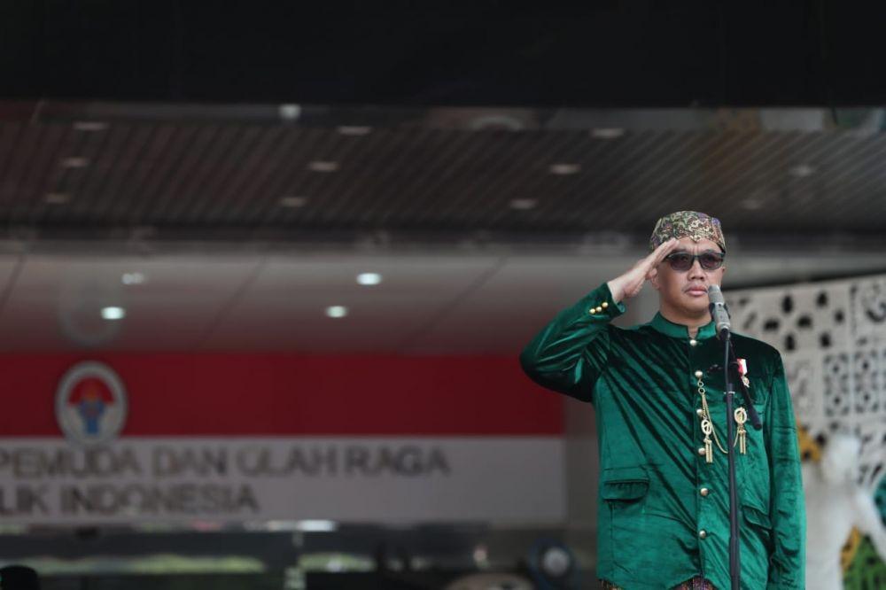 Rayakan HUT RI, Pejabat dan Pegawai Kemenpora Kenakan Pakain Adat