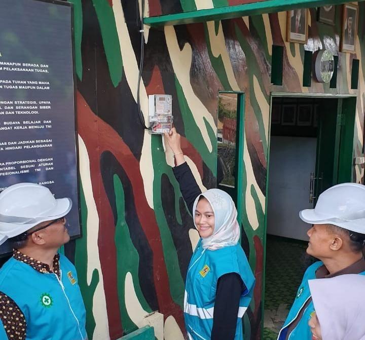 HUT RI, Warga Perbatasan Long Midang Krayan Akhirnya Menikmati Listrik