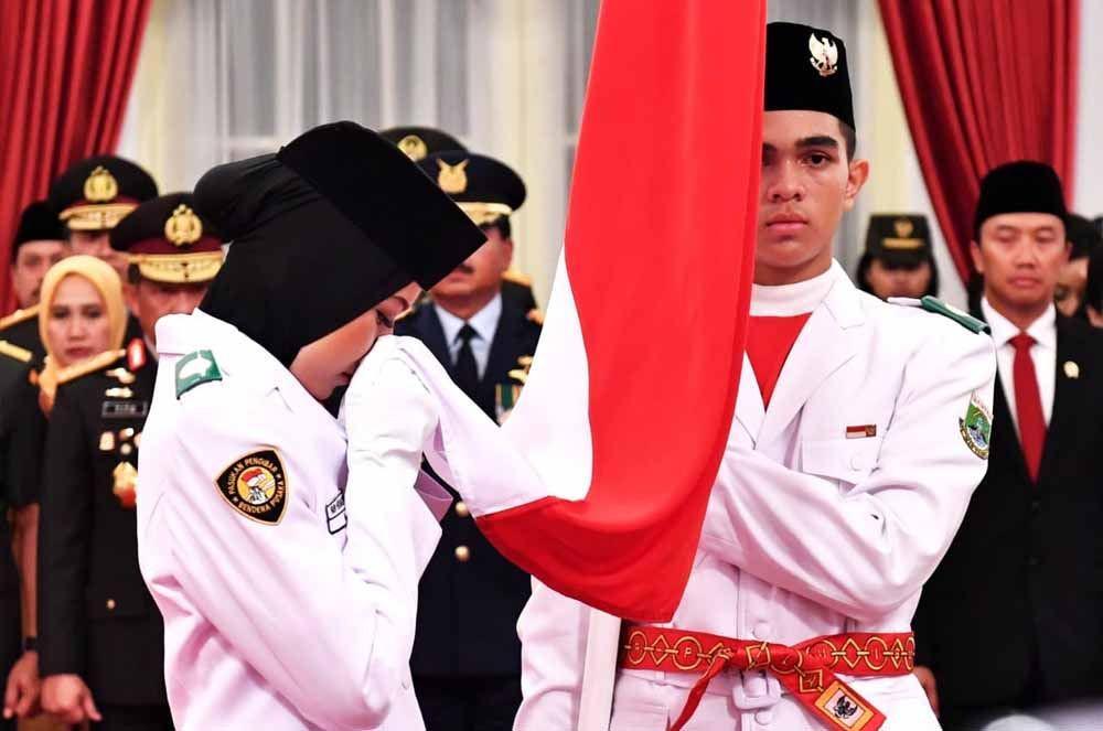 Sejarah Warna Bendera Indonesia, Benarkah Mirip Monako dan Polandia?