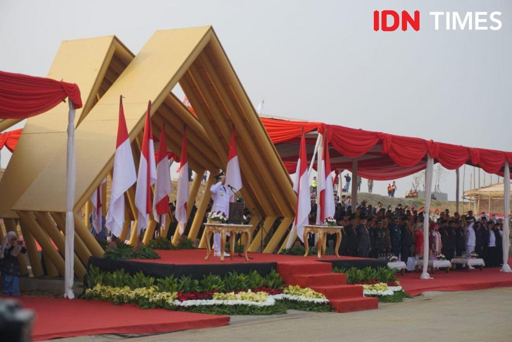 Anies Baswedan Pimpin Upacara 17 Agustus Pertama di Pulau Reklamasi