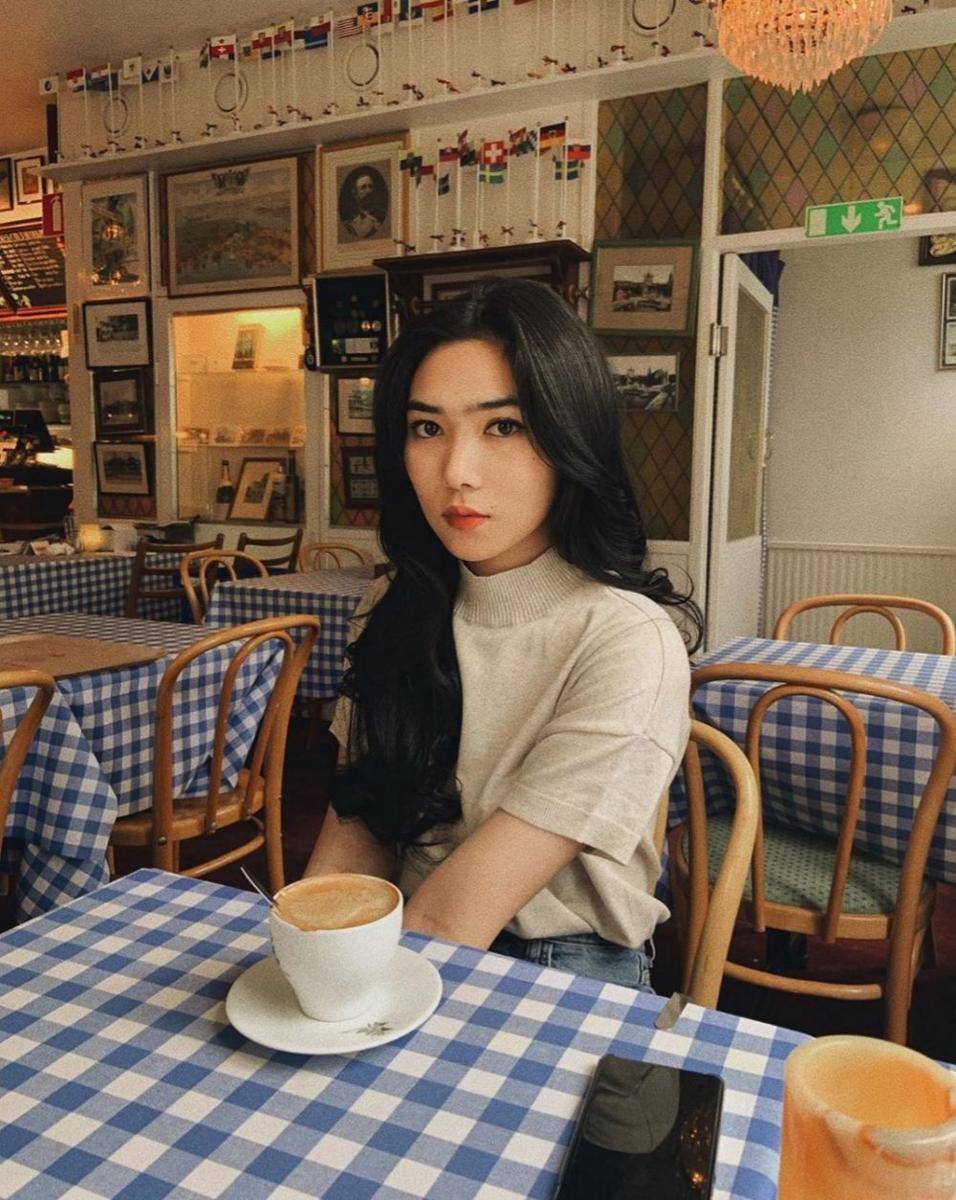 instagram.com/isyanasarasvati