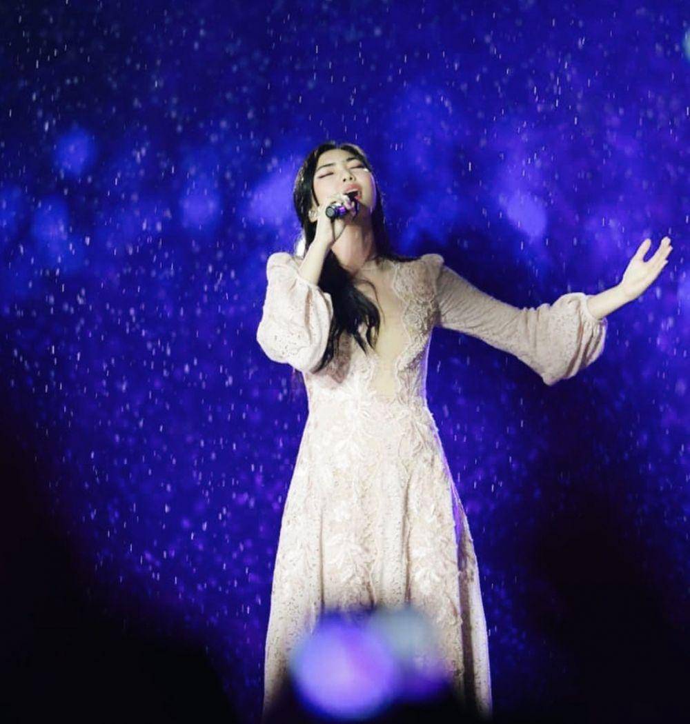instagram.com/isyanasarasvati