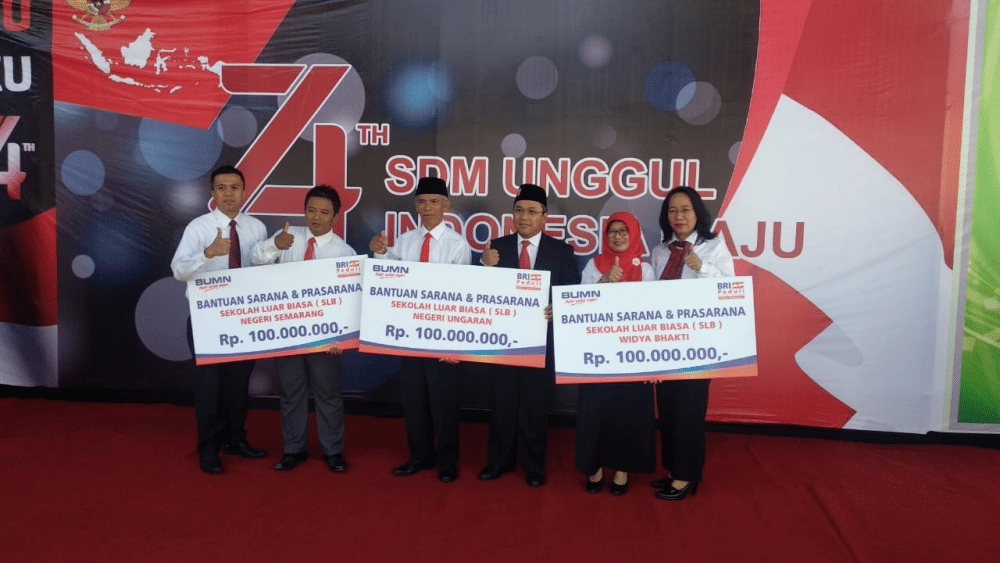 Gelar Program CSR BRI Peduli, BRI Beri Bantuan kepada 57 SLB Indonesia