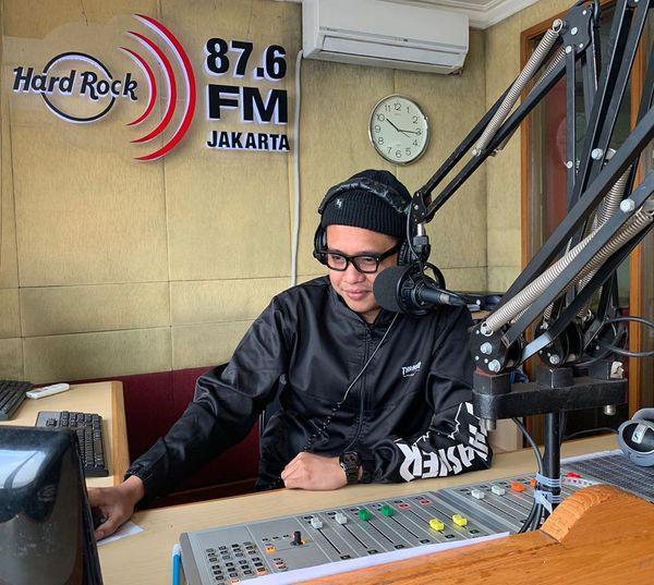 Alasan di Balik Kontes Karaoke yang Dibikin Gofar Hilman