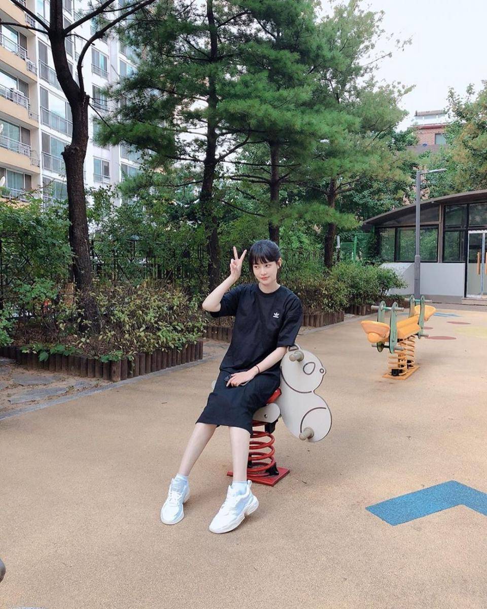 Instagram.com/ohvely22