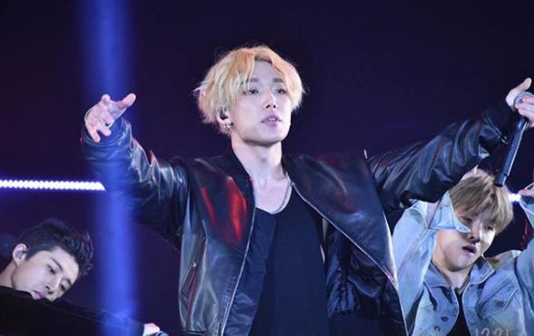 Segera Kunjungi Jakarta, Simak 7 Gaya Kece Airport Fashion Bobby iKON