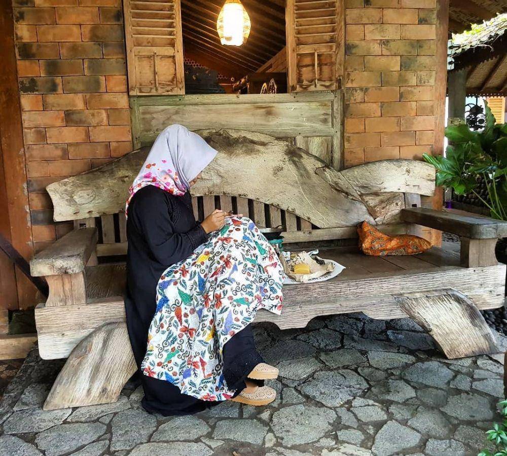 instagram.com/febrianisoesanto