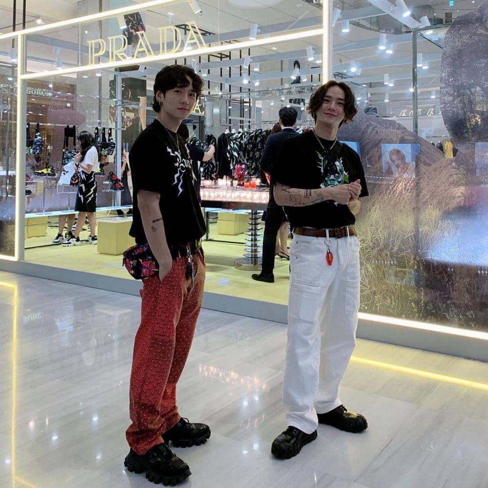 Instagram,com/_______youngmoney