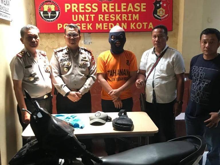 Tak Sadar Aksinya Terekam CCTV, Pencuri Motor Diciduk Polisi