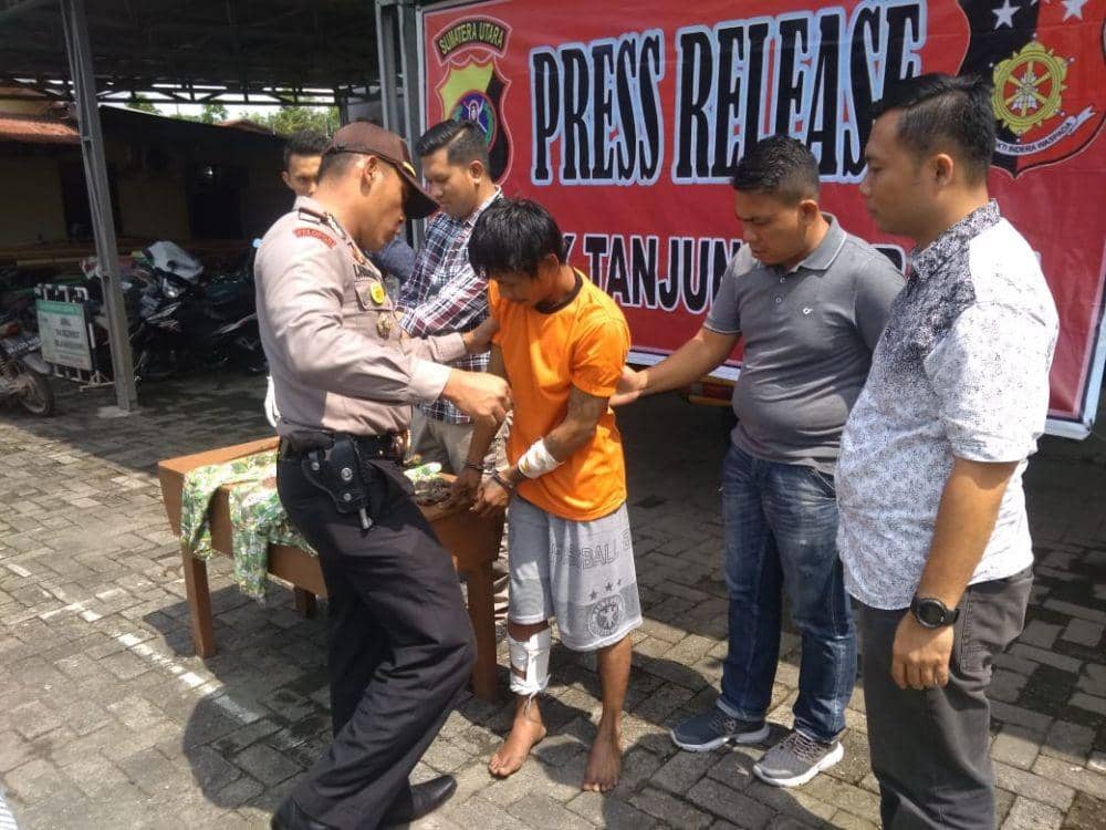 Istrinya Baru Meninggal, Pria Ini Coba Perkosa Tetangganya dan Mencuri