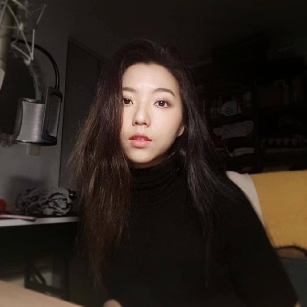 instagram.com/interstellajang/