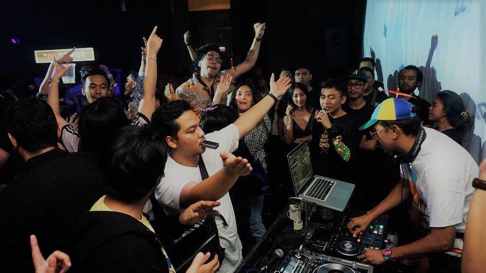 Ternyata Karaoke Punya 5 Manfaat Ini Lho, Karaoke Bareng Yuk!