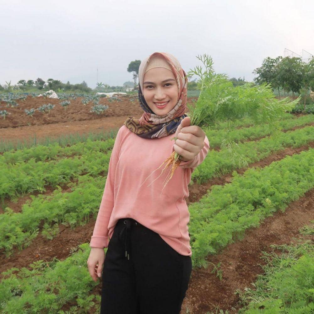instagram.com/melodylaksani92