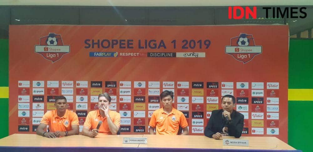 Petik 1 Poin di Surabaya, Pelatih Persija Merasa Dikerjai Wasit