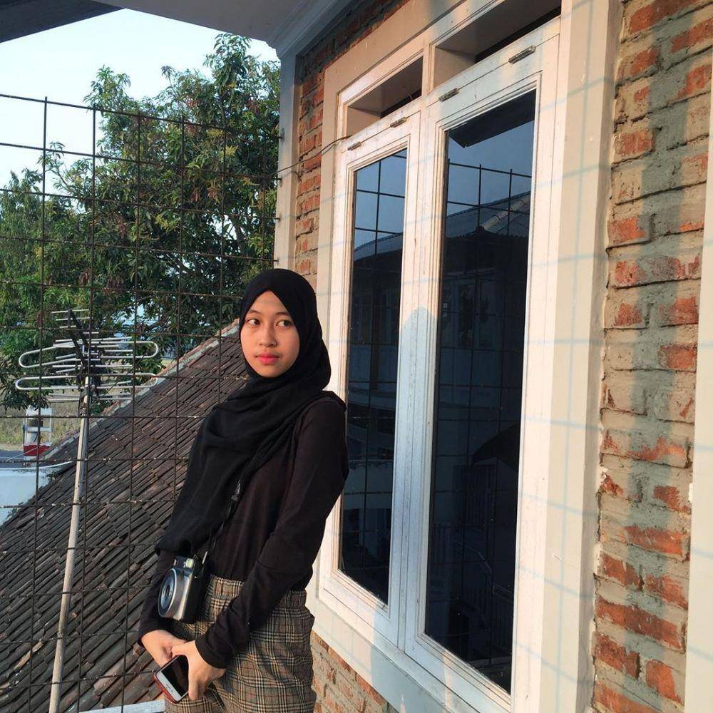 instagram.com/adiba.khnza