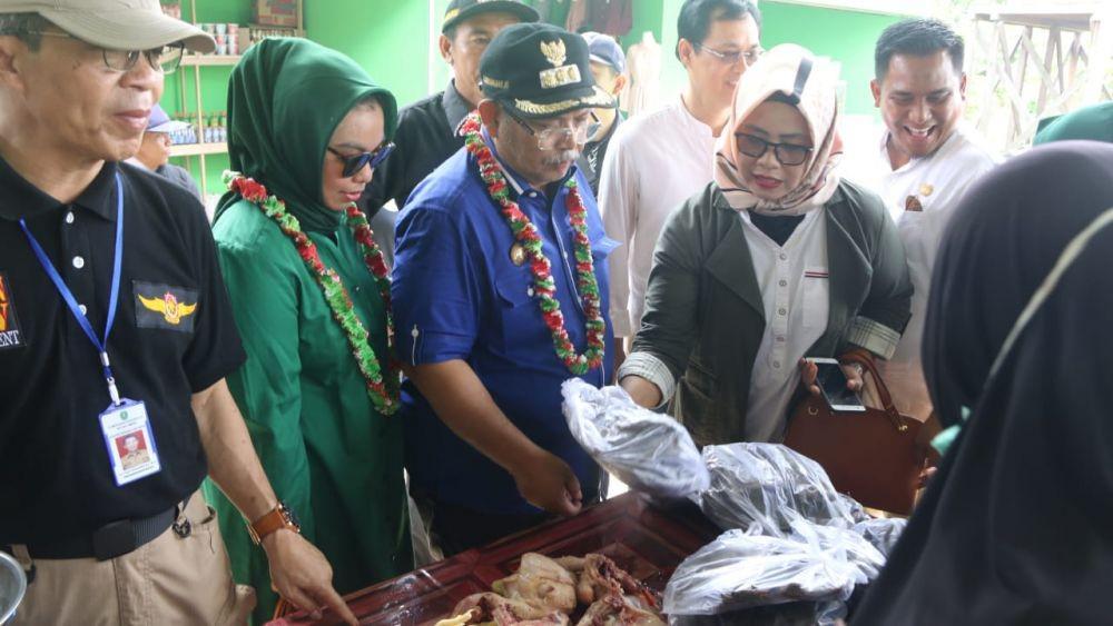 Resmikan Pasar Rakyat Karangan, Bupati Ismu Minta Camat Berinovasi