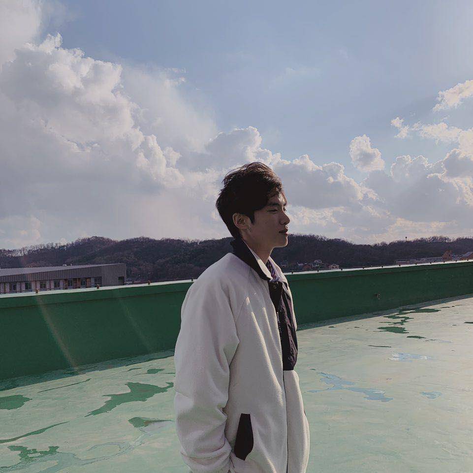 Instagram.com/kim_d.he